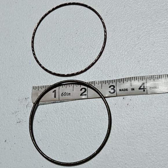 Retro Mixed Metal Thin Bangle Bracelets Textured 80s 90s Fashion Set Of 5 Women - Picture 5 of 6